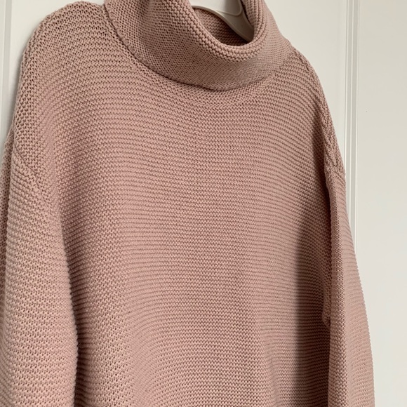 Turtle Neck Sweater - Picture 2 of 4